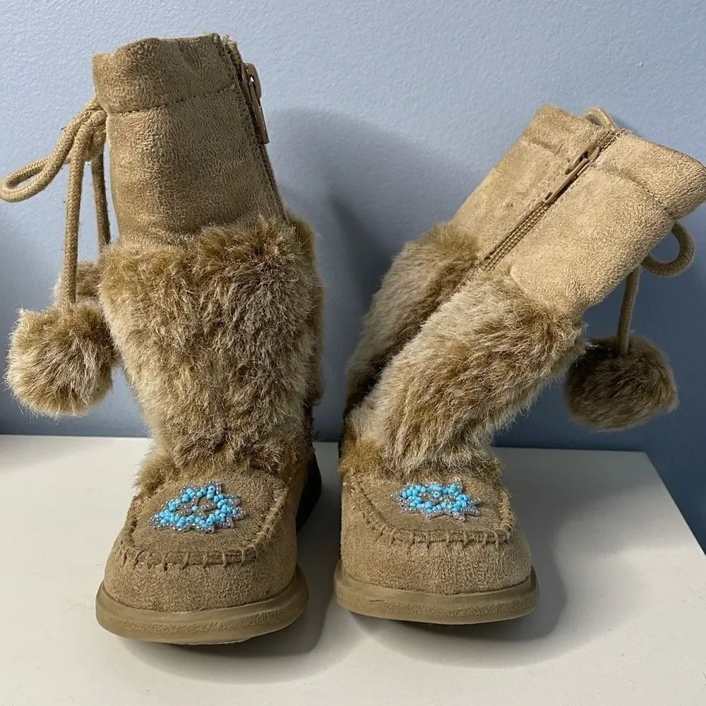Girls moccasin  Boots 5 1/2 with Faux Fur and Side Zip smart Fit